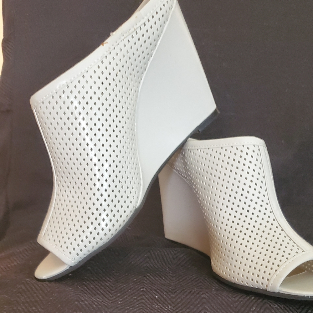 Women shoes